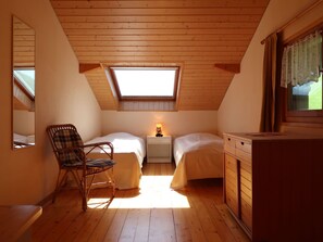 2 habitaciones, cuna de viaje y wifi gratis