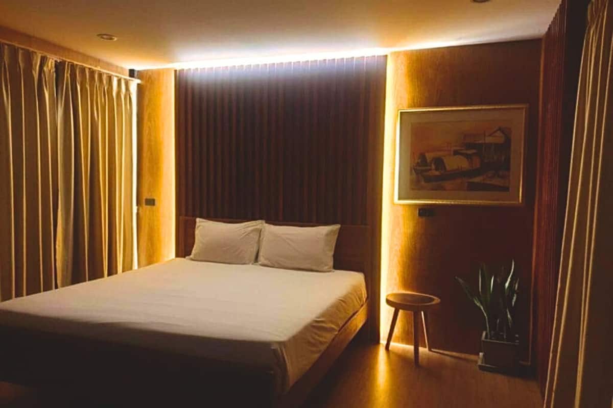 Deluxe kamer, uitzicht op tuin | Een bureau, een laptopwerkplek, gratis wifi, beddengoed