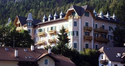 SISSI MENDEL KAISERRESIDENCE Your vacation becomes an experience directly on the Mendel Pass