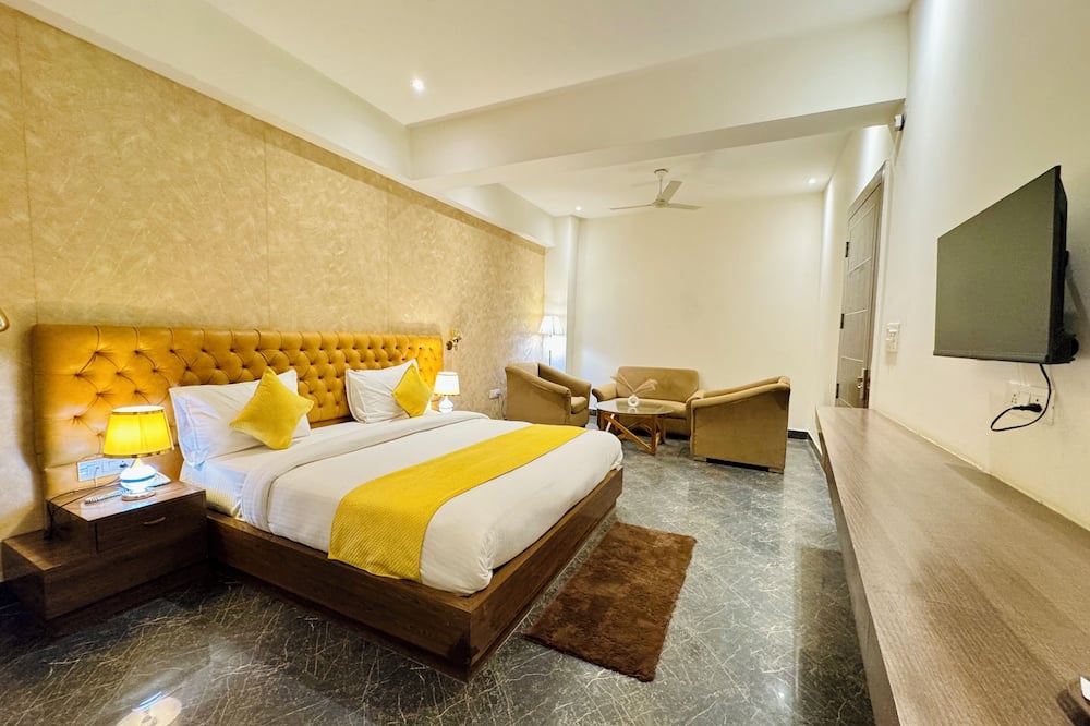 Hotel Shivaka Suites Delhi Airport