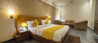 Hotel Shivaka Suites Delhi Airport
