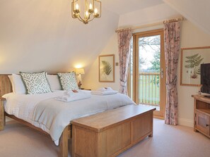 5 camere, ferro/asse da stiro, culla da viaggio, Wi-Fi gratuito