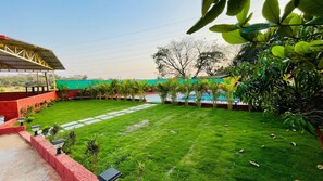 Garden view - Amantran Farms and Resort (Karjat)
