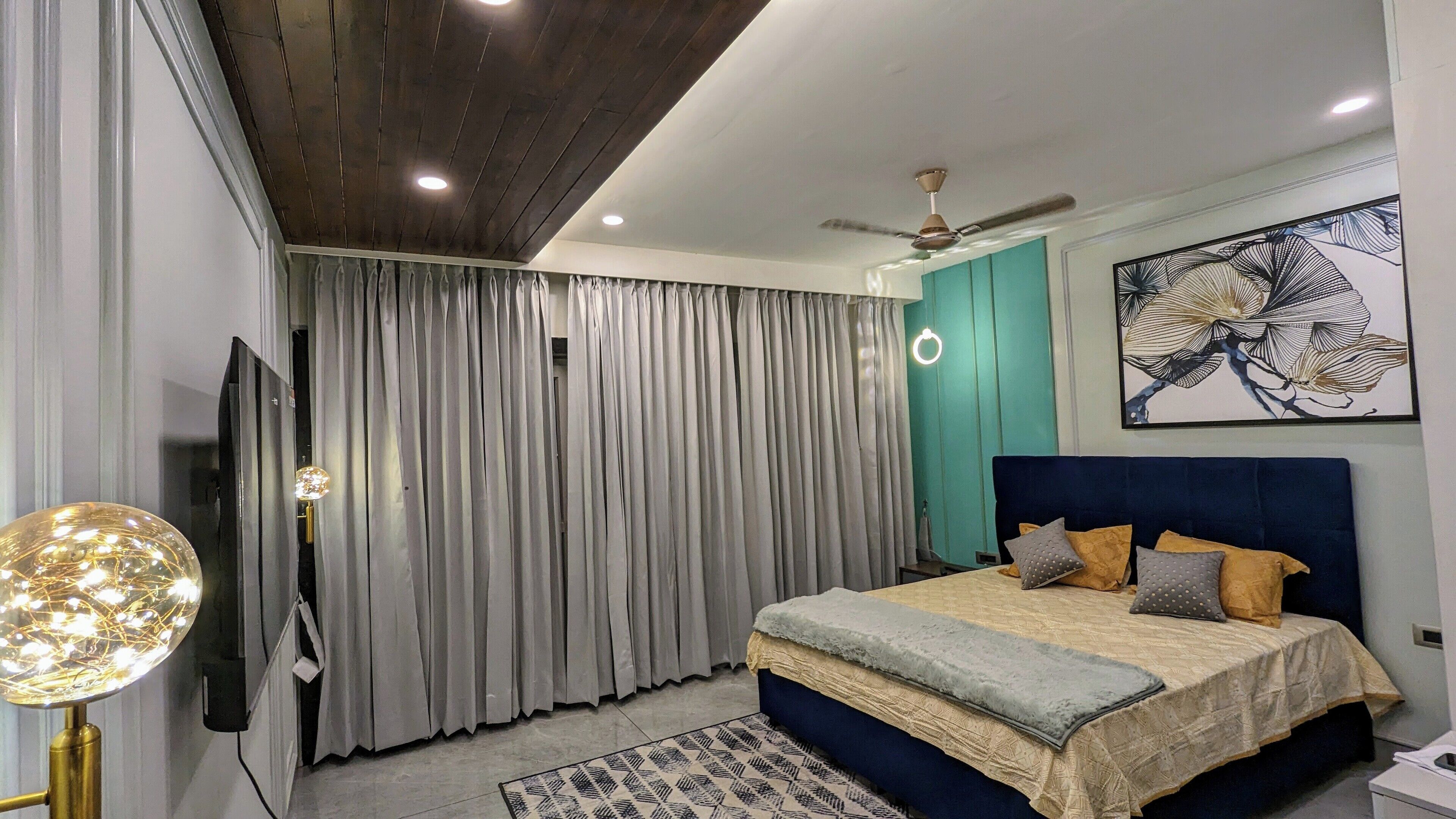 3 slaapkamers, een strijkplank/strijkijzer, wifi, beddengoed