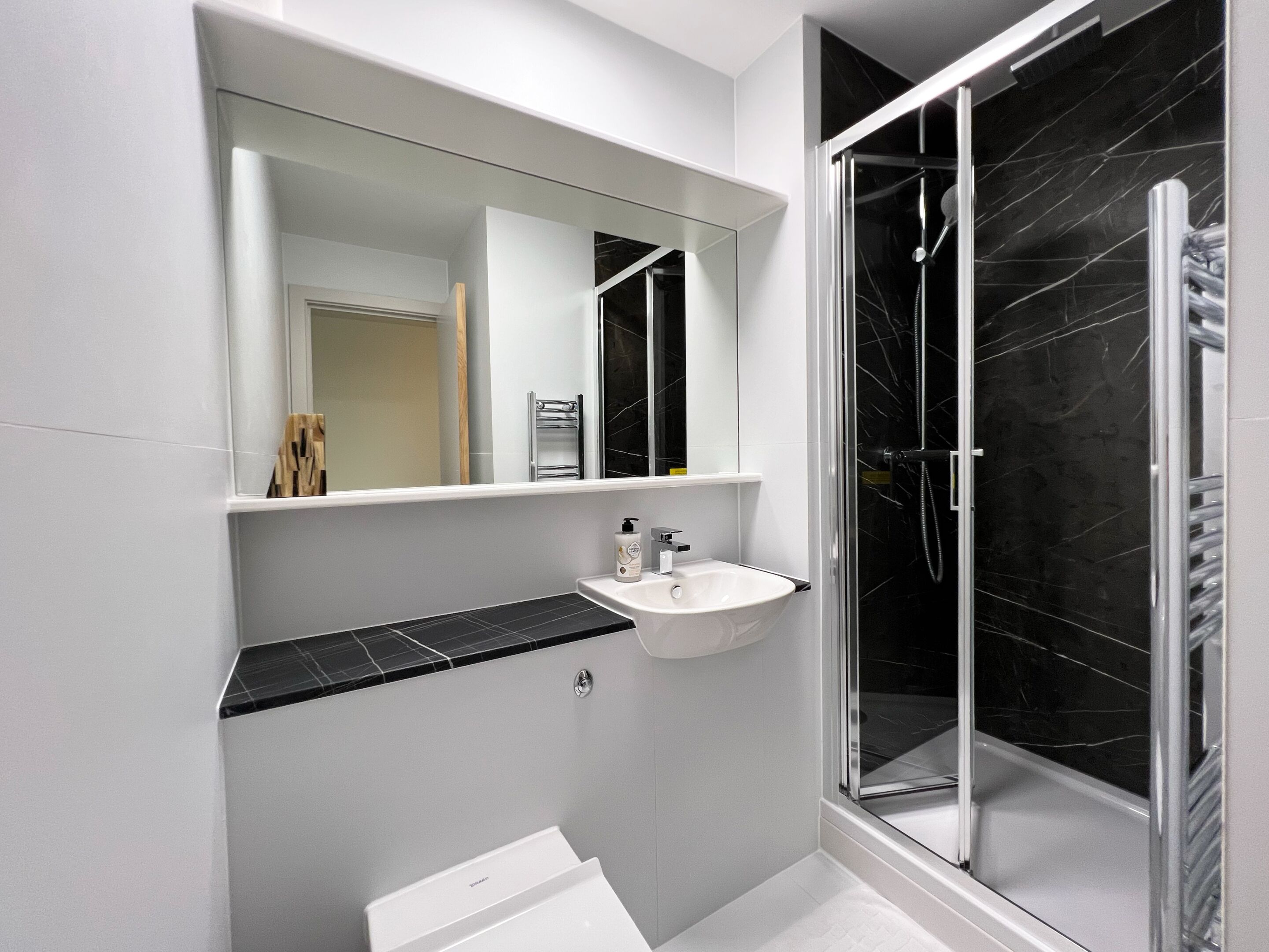 Deluxe-huoneisto, oma kylpyhuone, näköala laaksoon (Two Bedroom) | Kylpyhuone
