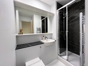 Apartamento luxo, banheiro privativo, vista para o vale (Two Bedroom) | Banheiro