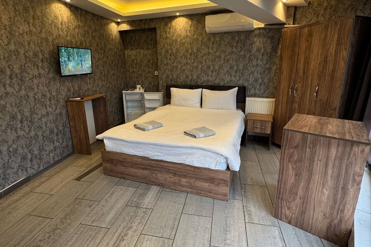 Classic Room, City View