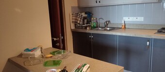 Luxurious 180m² Colombo 8 Apartment | Secure, Spacious & Stylish Living
