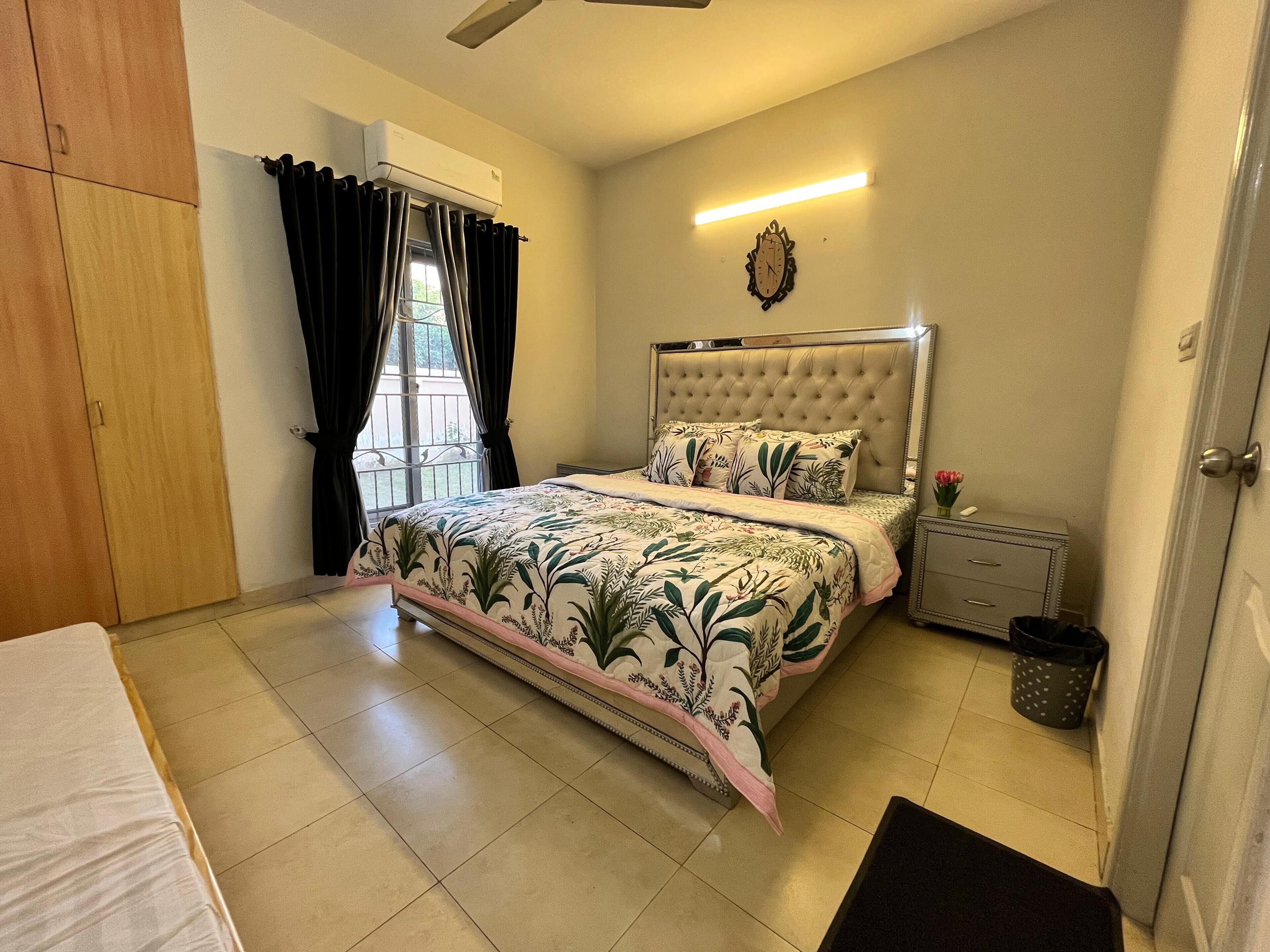 4 dormitorios, escritorio, tabla de planchar con plancha y wifi gratis