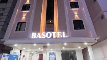 Πρόσοψη καταλύματος