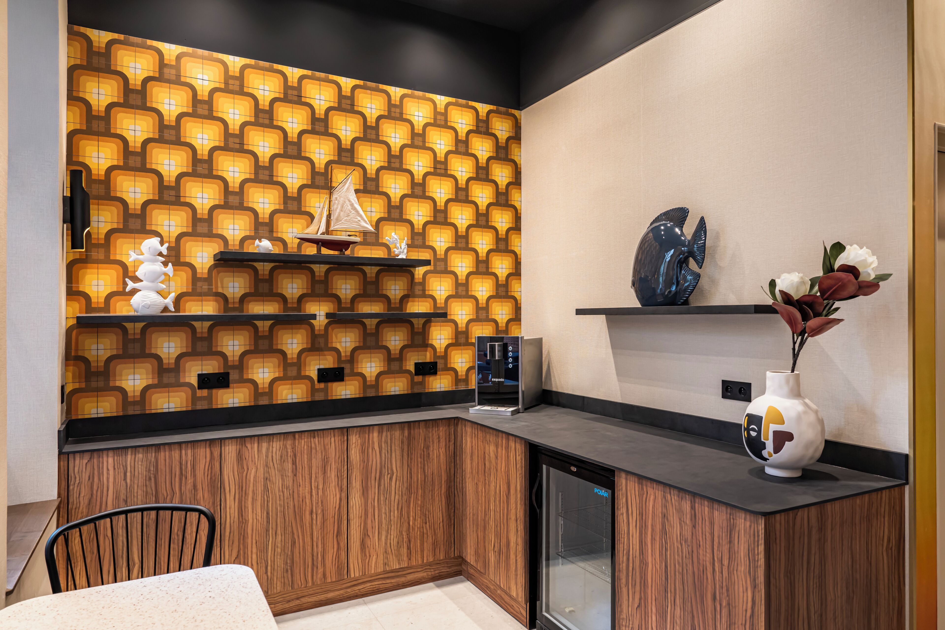 Daily buffet breakfast (EUR 14 per person)