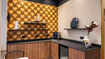 Daily buffet breakfast (EUR 14 per person)