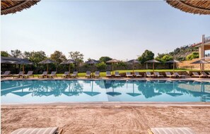 Piscina externa sazonal