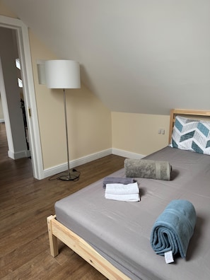 Appartement | 1 chambre, fer et planche à repasser, Wi-Fi gratuit, draps fournis