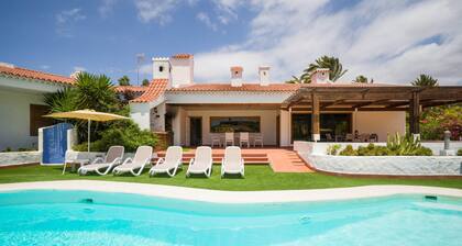 Villa With Heated Pool in Gran Canaria