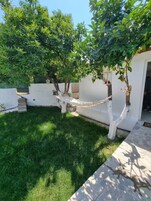 House | 1 bedroom, soundproofing