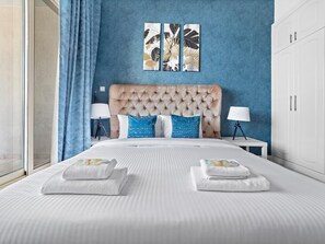 1 chambre, fer et planche à repasser, Wi-Fi, draps fournis