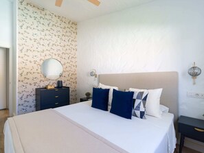 2 chambres, fer et planche à repasser