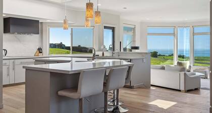 Breathtaking Views | Gourmet Kitchen | Hot Tub