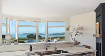 Breathtaking Views | Gourmet Kitchen | Hot Tub
