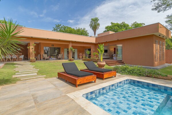 Elite Chalet | Pool