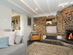 Cottage | Living area - Rose Cottage (Callington)