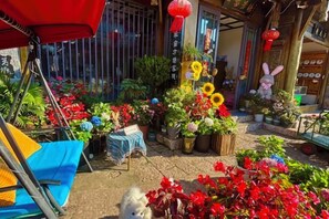 Unclassified image, 5 of 19, button - Banmu Fangtang Inn in Lijiang (Lijiang)