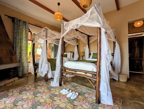 Deluxe Twin Room, Balcony, Mountain View | Desk, free WiFi