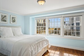 4 makuuhuonetta, ilmainen Wi-Fi, vuodevaatteet