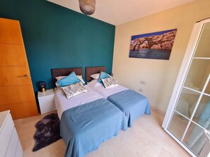 2 bedrooms, iron/ironing board, free WiFi, bed sheets