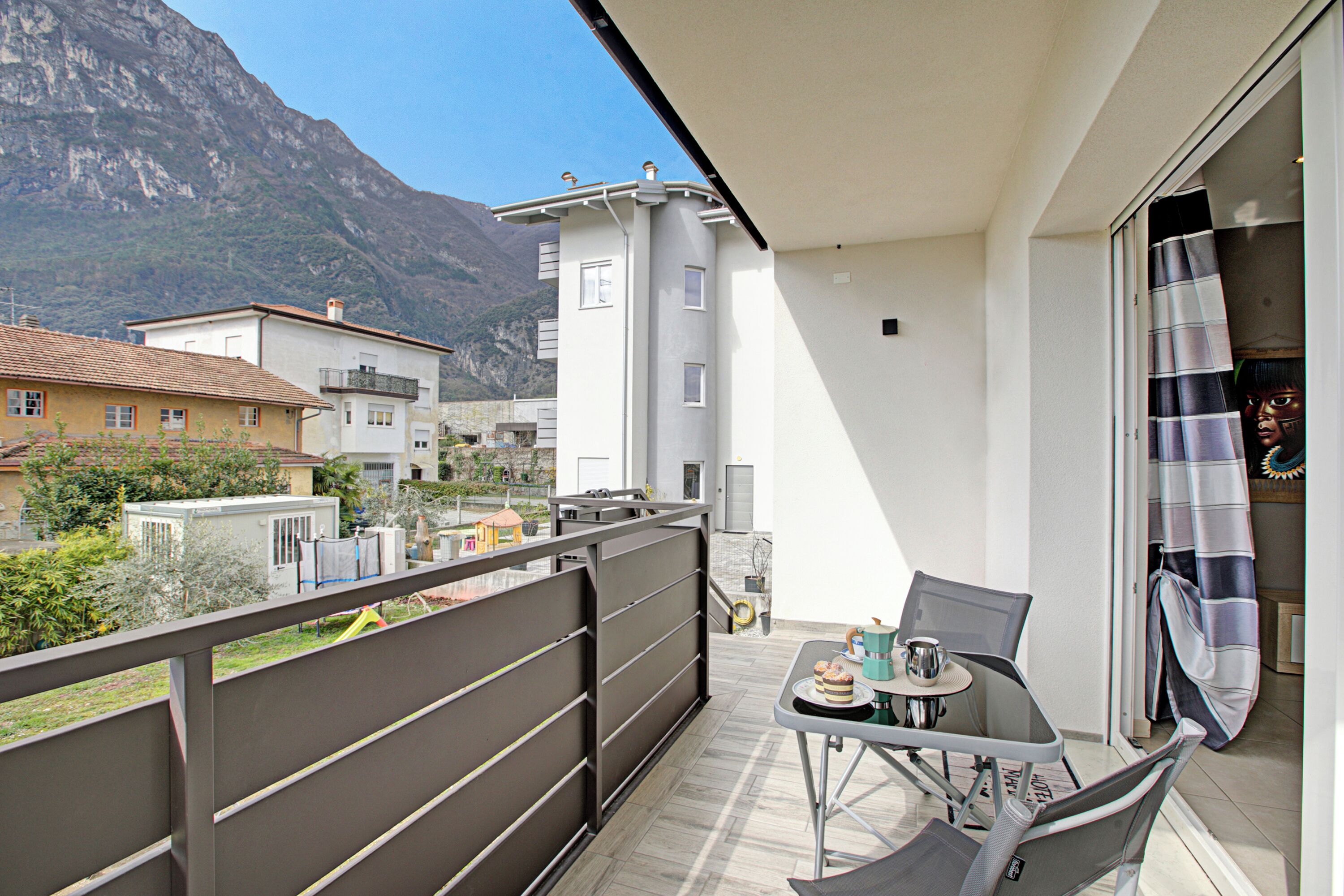 Family Apartment, Multiple Bedrooms (Thomas's House) | Outdoor dining