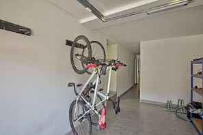 Family Apartment, Multiple Bedrooms (Thomas's House) | Interior