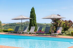 Piscina a l'aire lliure 