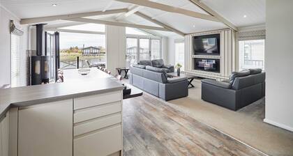 Host Stay River Tees Lodge