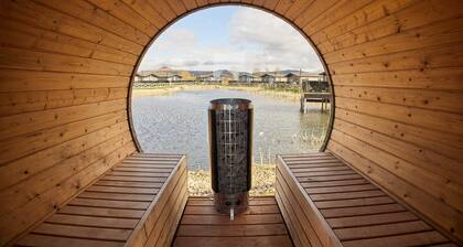 Host Stay Captain Cook Lodge