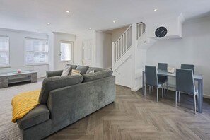 House | 2 bilik tidur