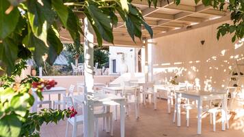 Monolocale | 1 camera, Internet