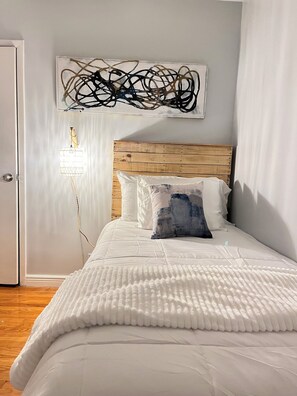 2 chambres, fer et planche à repasser, accès au Wi-Fi (inclus)
