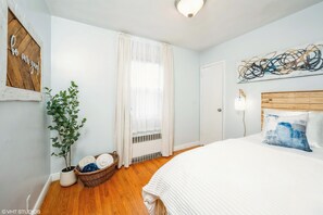 2 chambres, fer et planche à repasser, accès au Wi-Fi (inclus)
