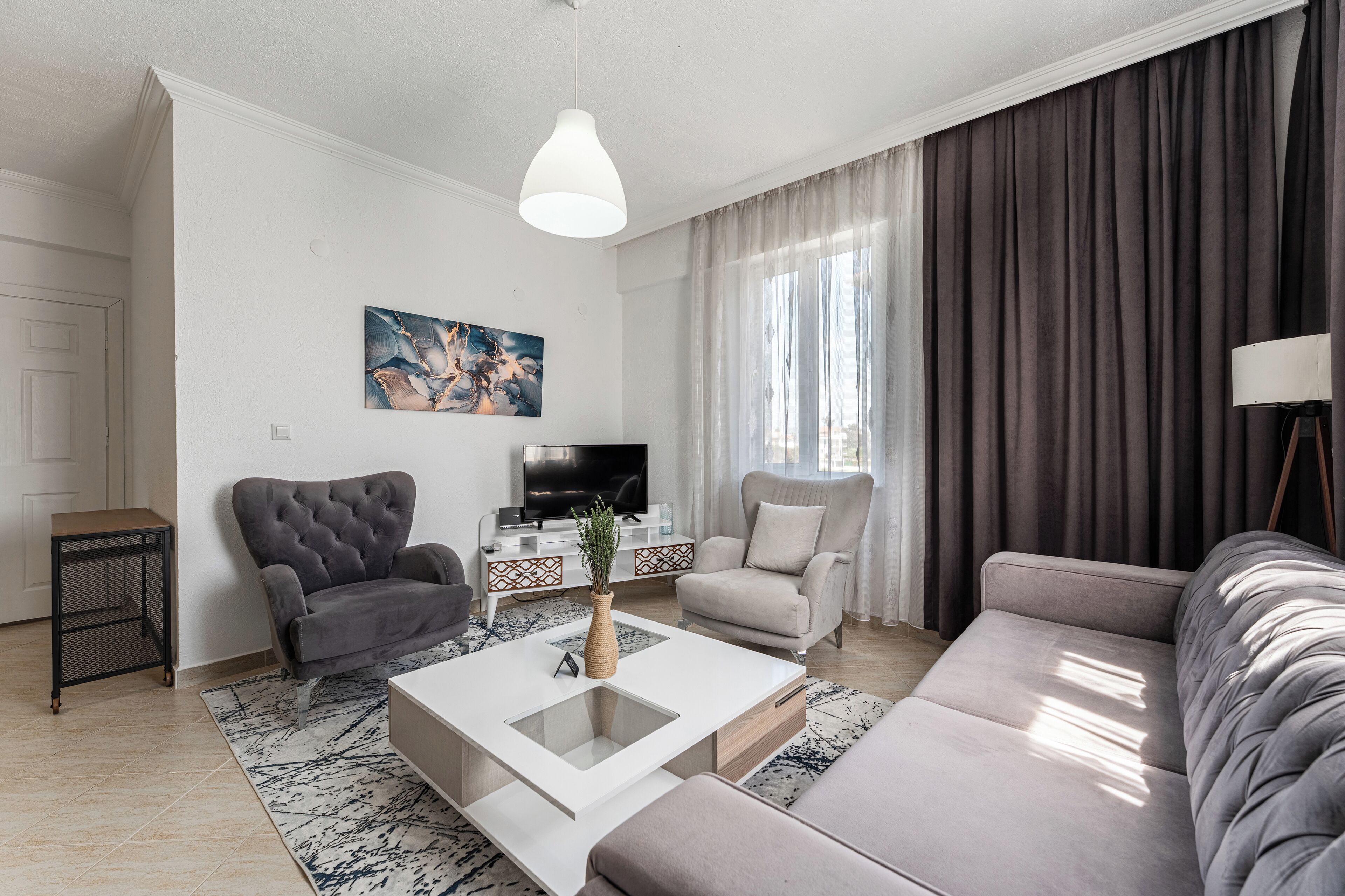 55-inch TV with satellite channels