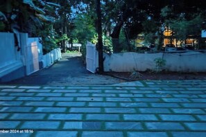 Property grounds - Genesis Spaces 6 guests Kottayam (Kottayam)