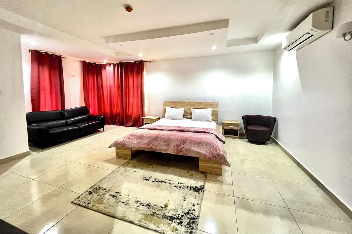 4 phòng ngủ, trang trí khác biệt