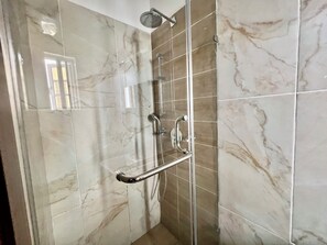 Shower, soap, toilet paper - FURNISHED APARTMENTS Duplex (Abuja)
