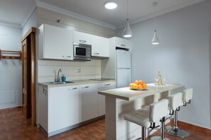 High chair - Mogan Puntilla 1-e/1-5 (Mogan)