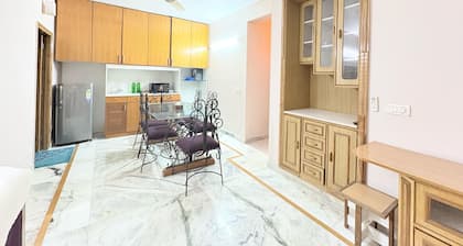 Luxury 2 Bedroom's Apartment