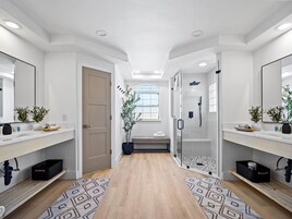 5 habitaciones y acceso a internet 