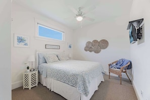 2 bedrooms, WiFi, bed sheets - Le Papillon - 77 Butternut (Prince Edward)