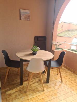 Dining - Les soleillades - Pretty apartment with swimming pool (palavas les flots)
