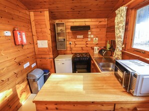  鍋具/餐盤/廚房用品