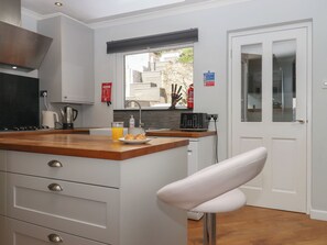 Fridge, microwave, dishwasher, toaster